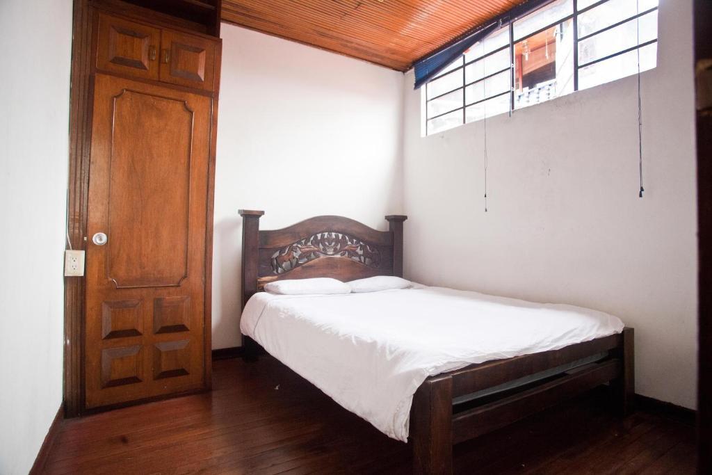 Swiss Hostal Martinik Bogota Room photo