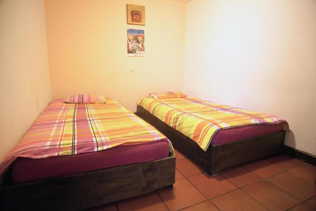 Swiss Hostal Martinik Bogota Room photo